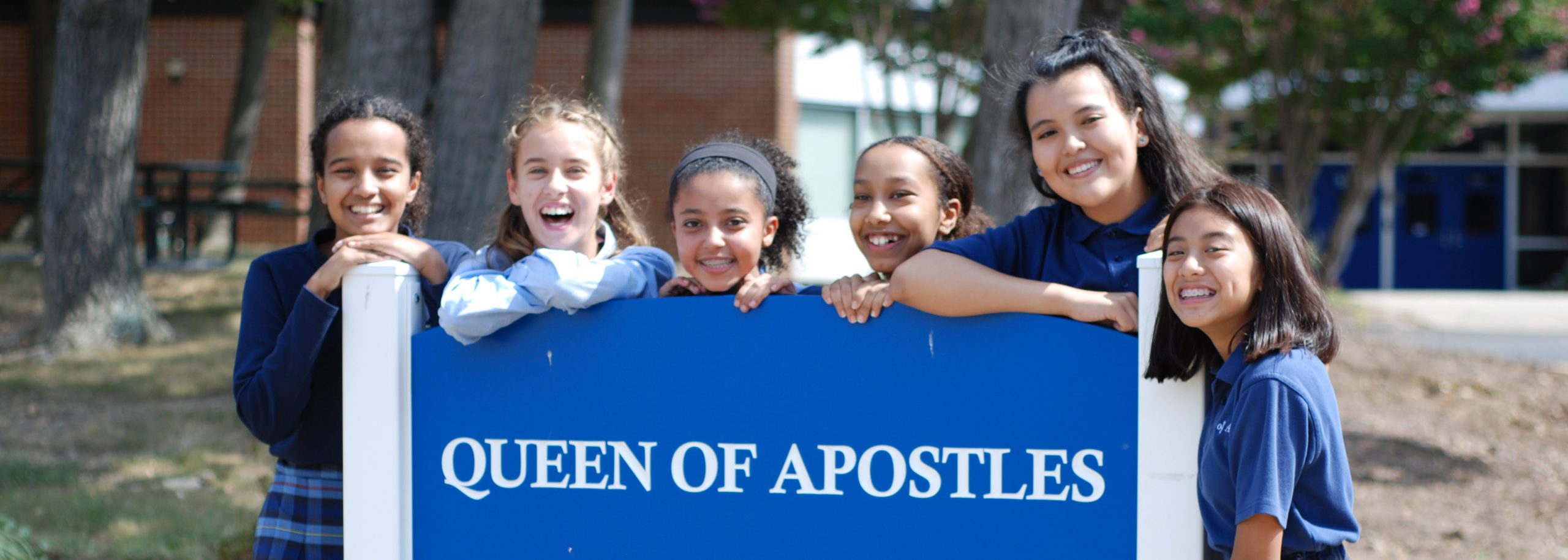 Schedule A Tour Queen of Apostles School